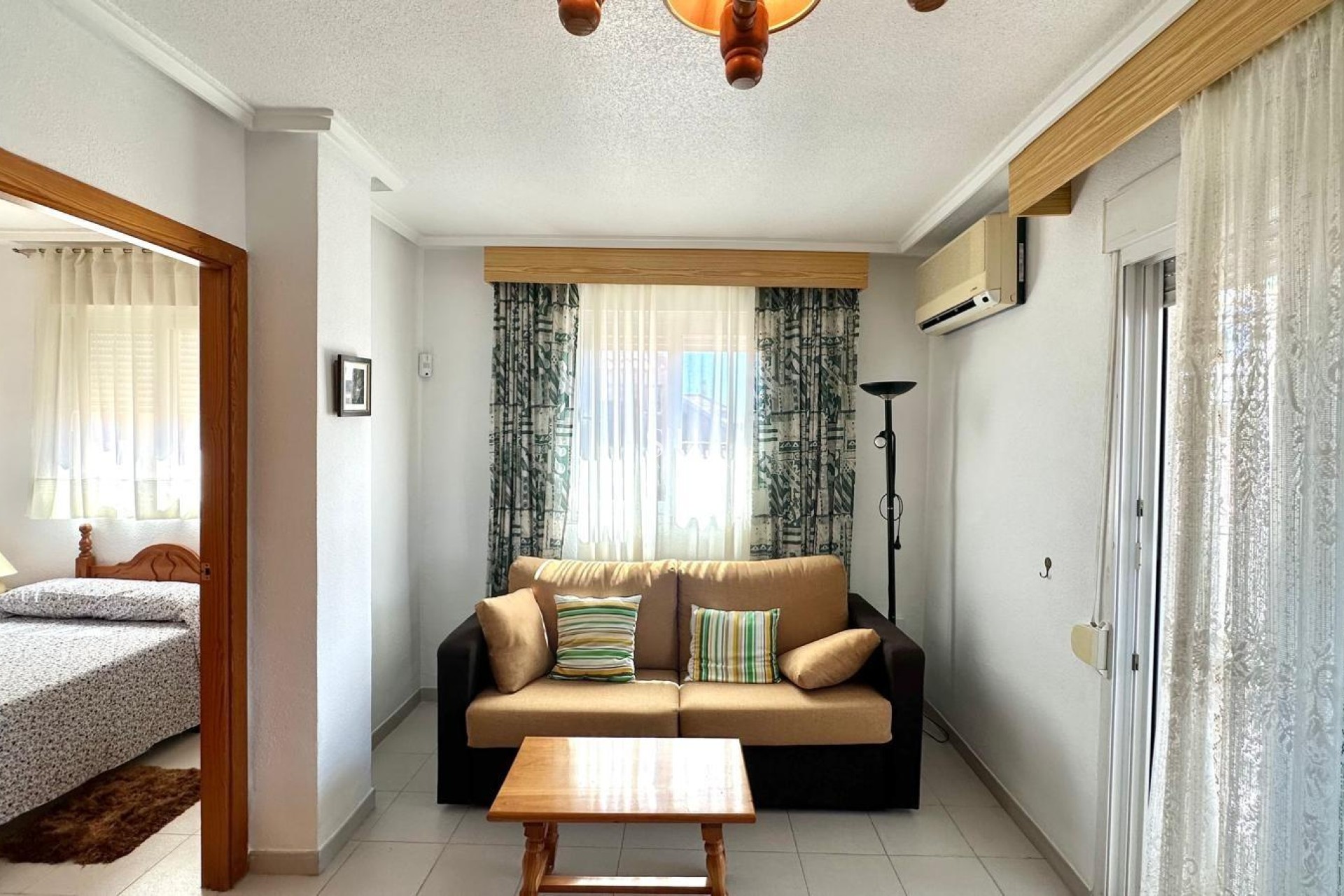 Odsprzedaż - Mieszkanie w bloku - Torrevieja - Acequion