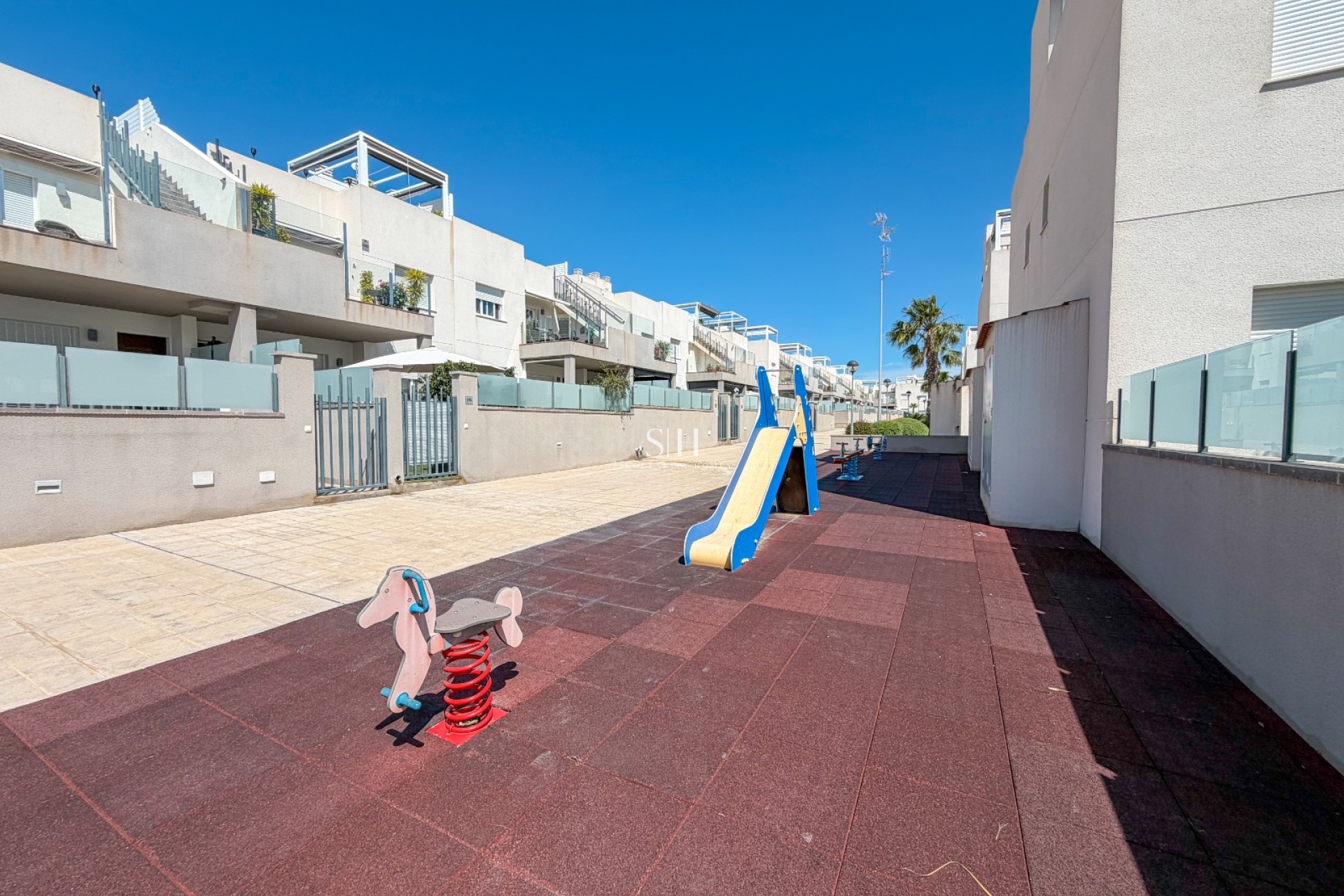 Odsprzedaż - Mieszkanie w bloku - Torrevieja - Aguas Nuevas