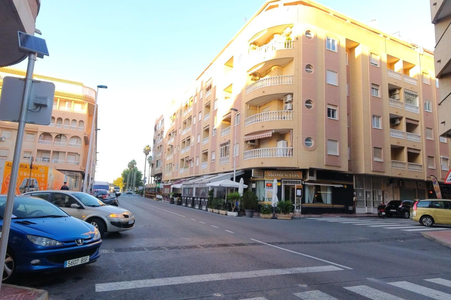 Odsprzedaż - Mieszkanie w bloku - Torrevieja - Centro