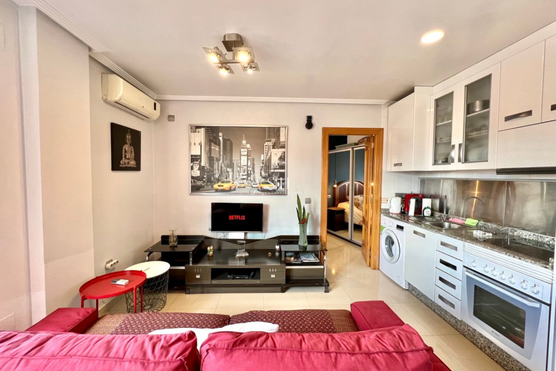 Odsprzedaż - Mieszkanie w bloku - Torrevieja - Centro