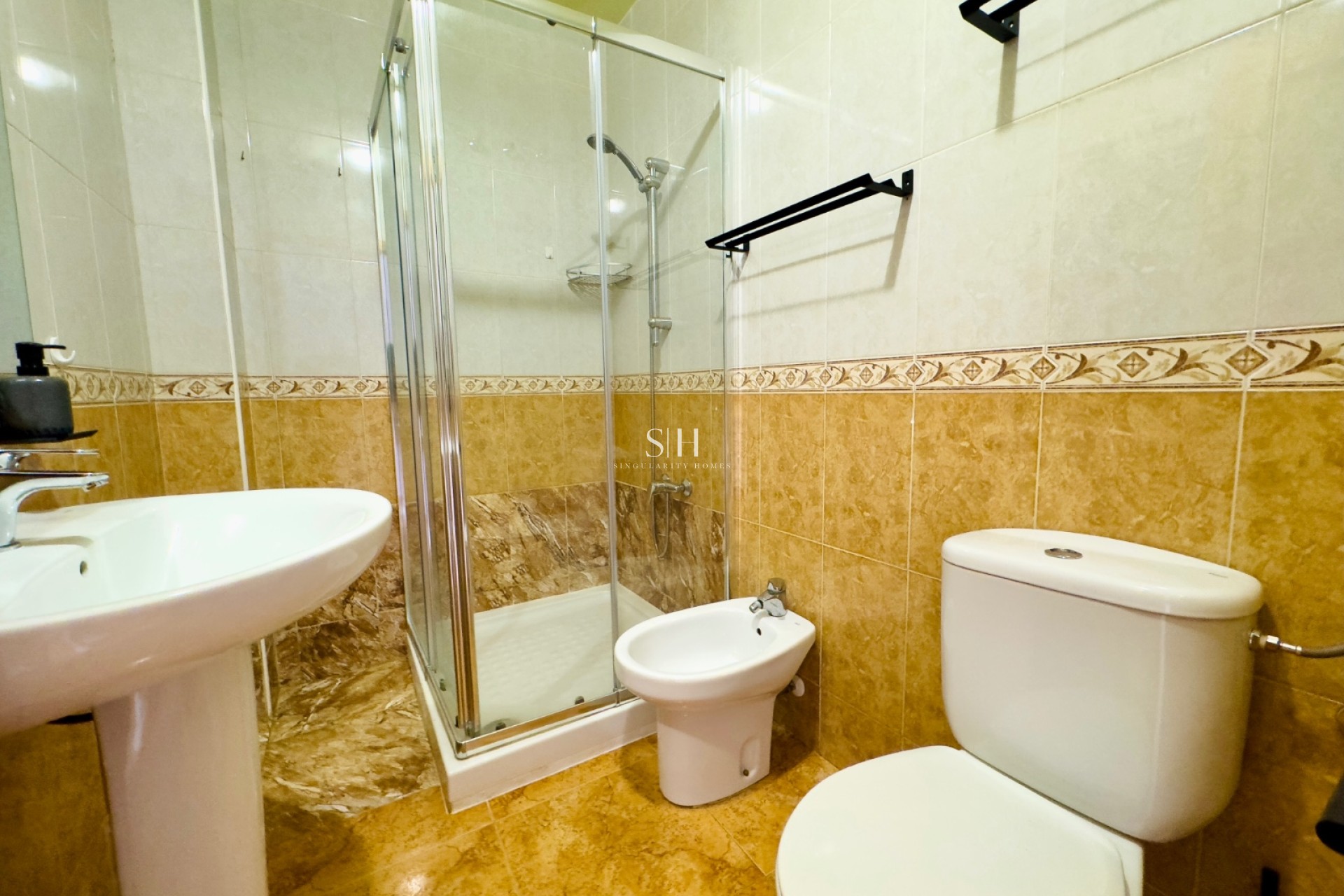 Odsprzedaż - Mieszkanie w bloku - Torrevieja - Centro