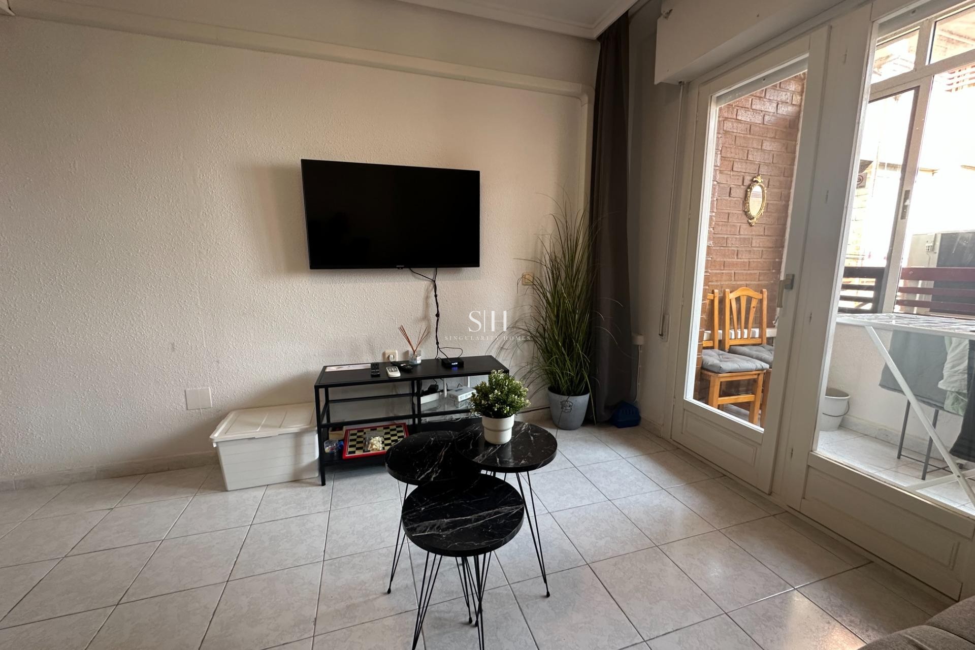 Odsprzedaż - Mieszkanie w bloku - Torrevieja - Centro
