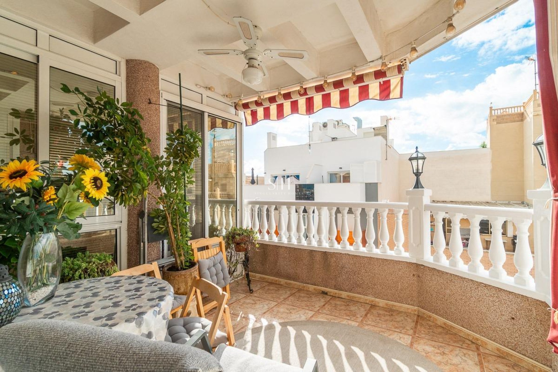 Odsprzedaż - Mieszkanie w bloku - Torrevieja - Centro