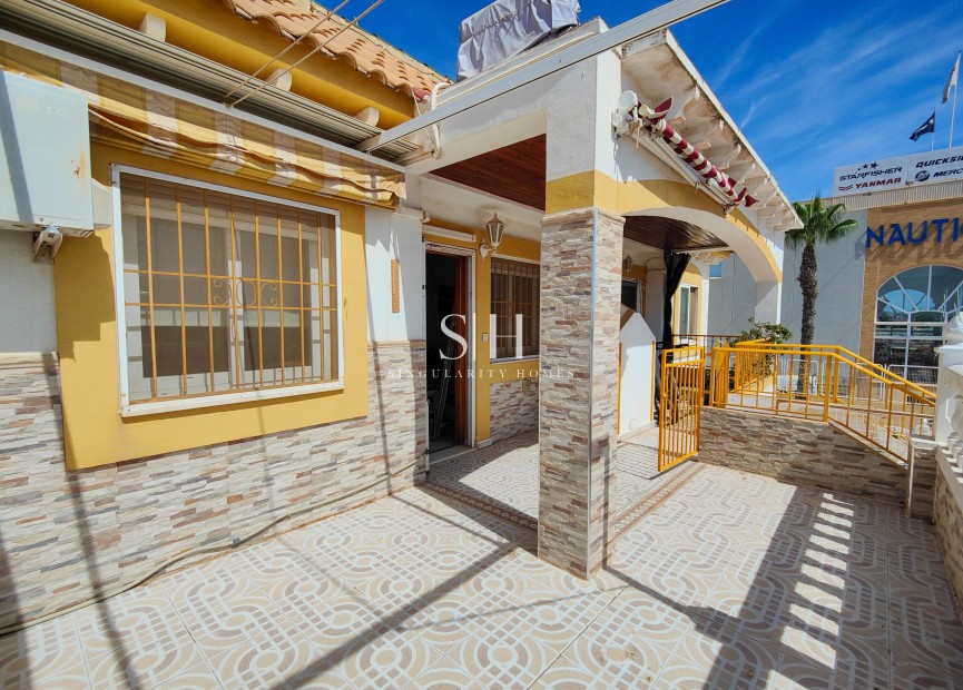 Odsprzedaż - Mieszkanie w bloku - Torrevieja - Costa Blanca