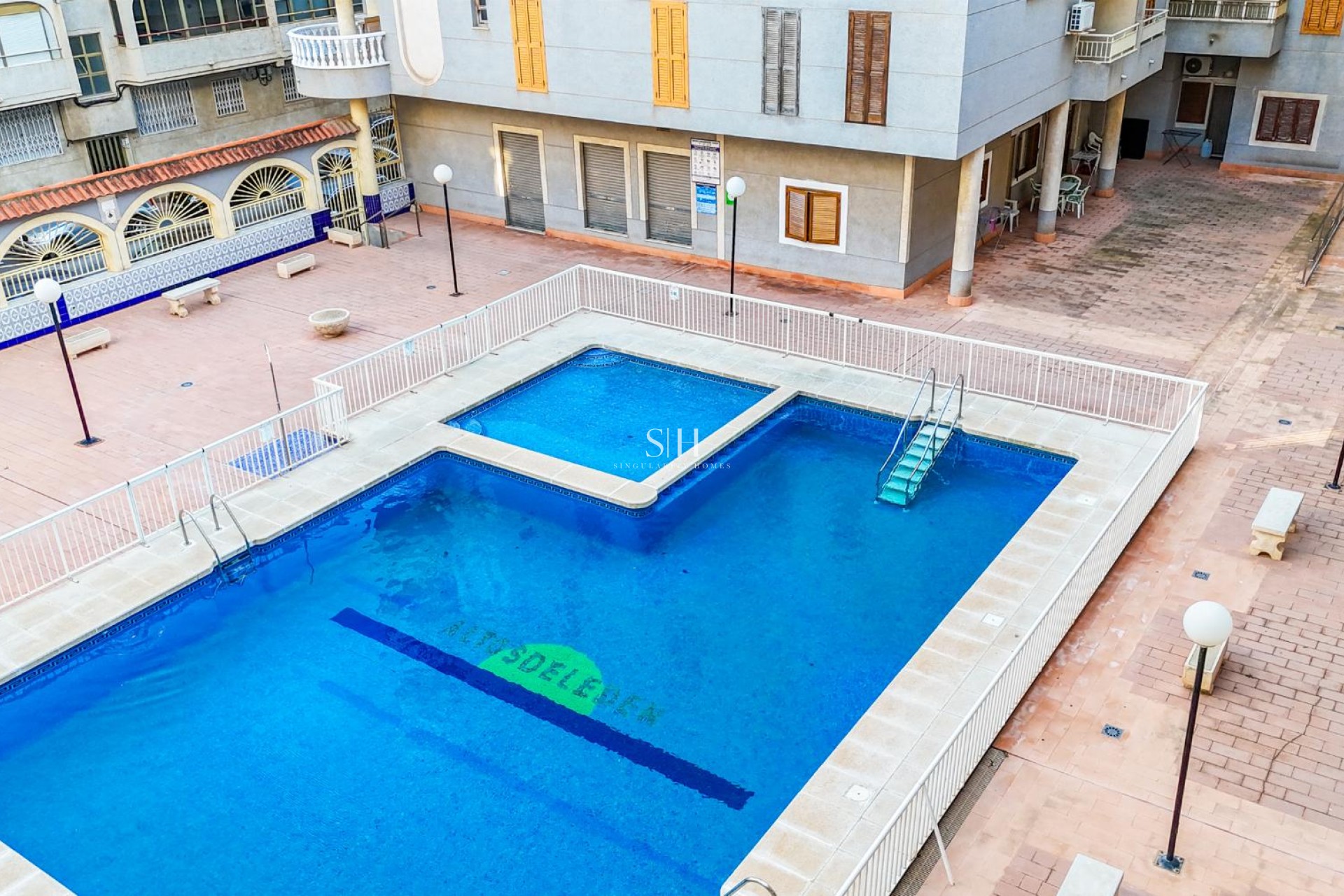 Odsprzedaż - Mieszkanie w bloku - Torrevieja - Costa Blanca