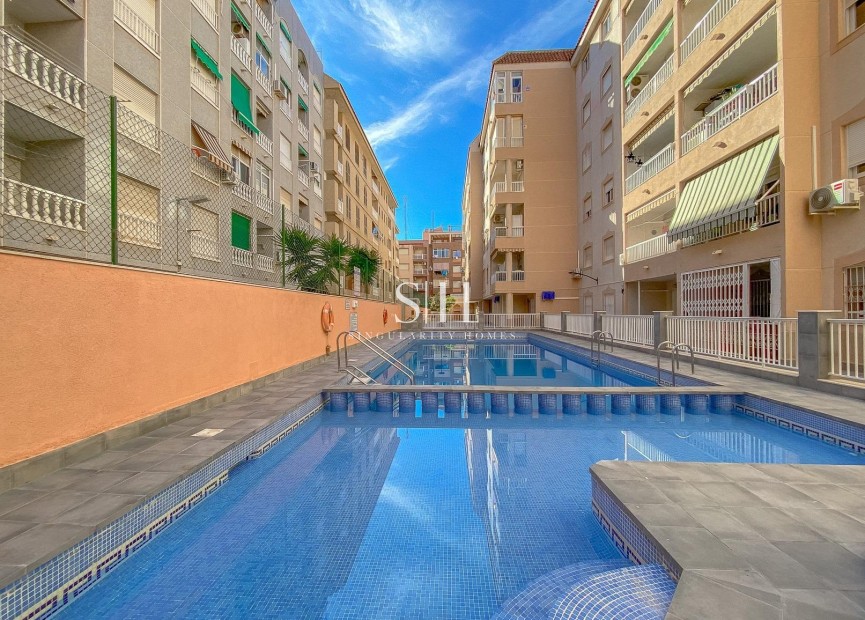 Odsprzedaż - Mieszkanie w bloku - Torrevieja - El Acequión - Los Náufragos