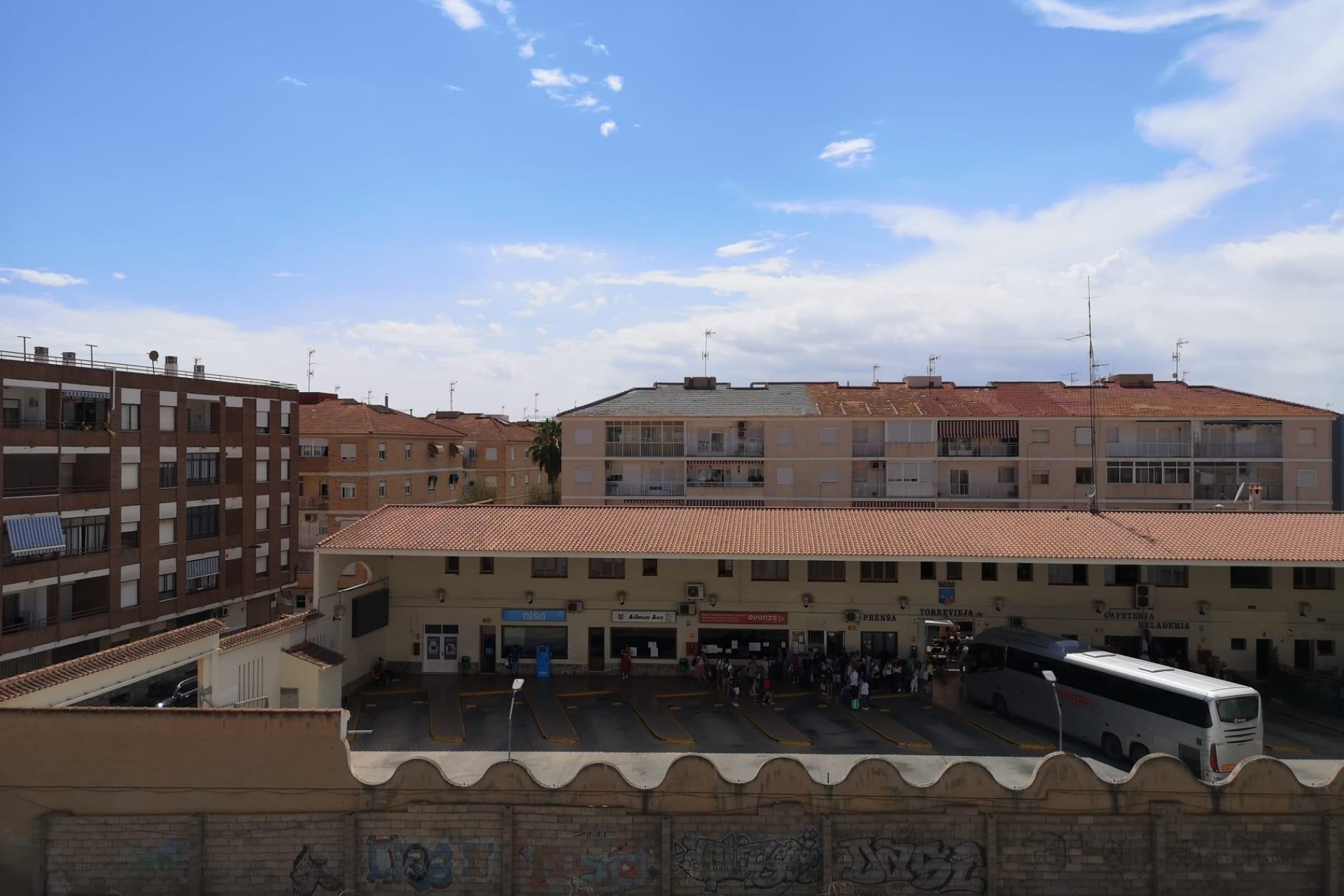 Odsprzedaż - Mieszkanie w bloku - Torrevieja - Estacion De Autobuses