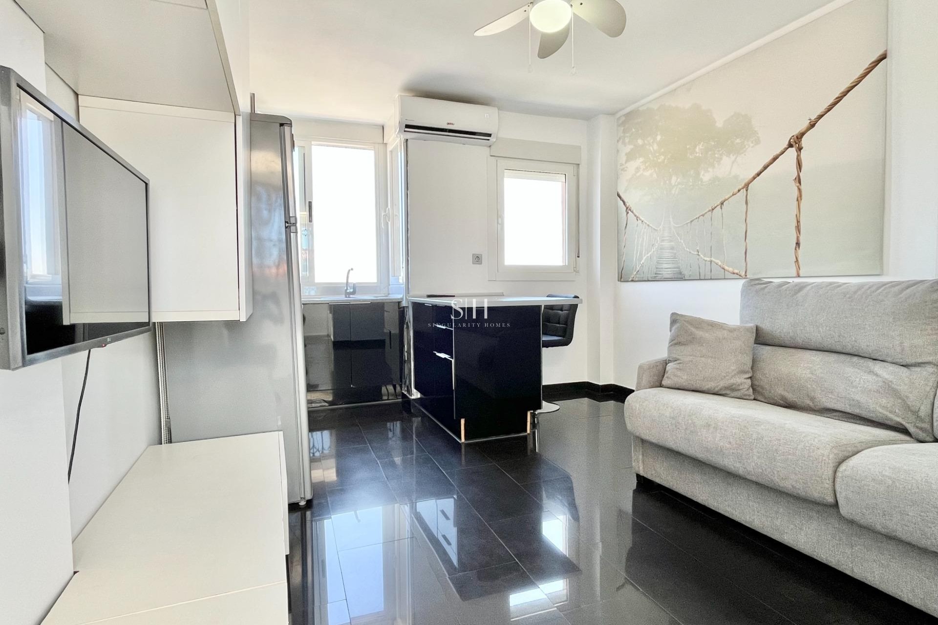 Odsprzedaż - Mieszkanie w bloku - Torrevieja - La Mata pueblo