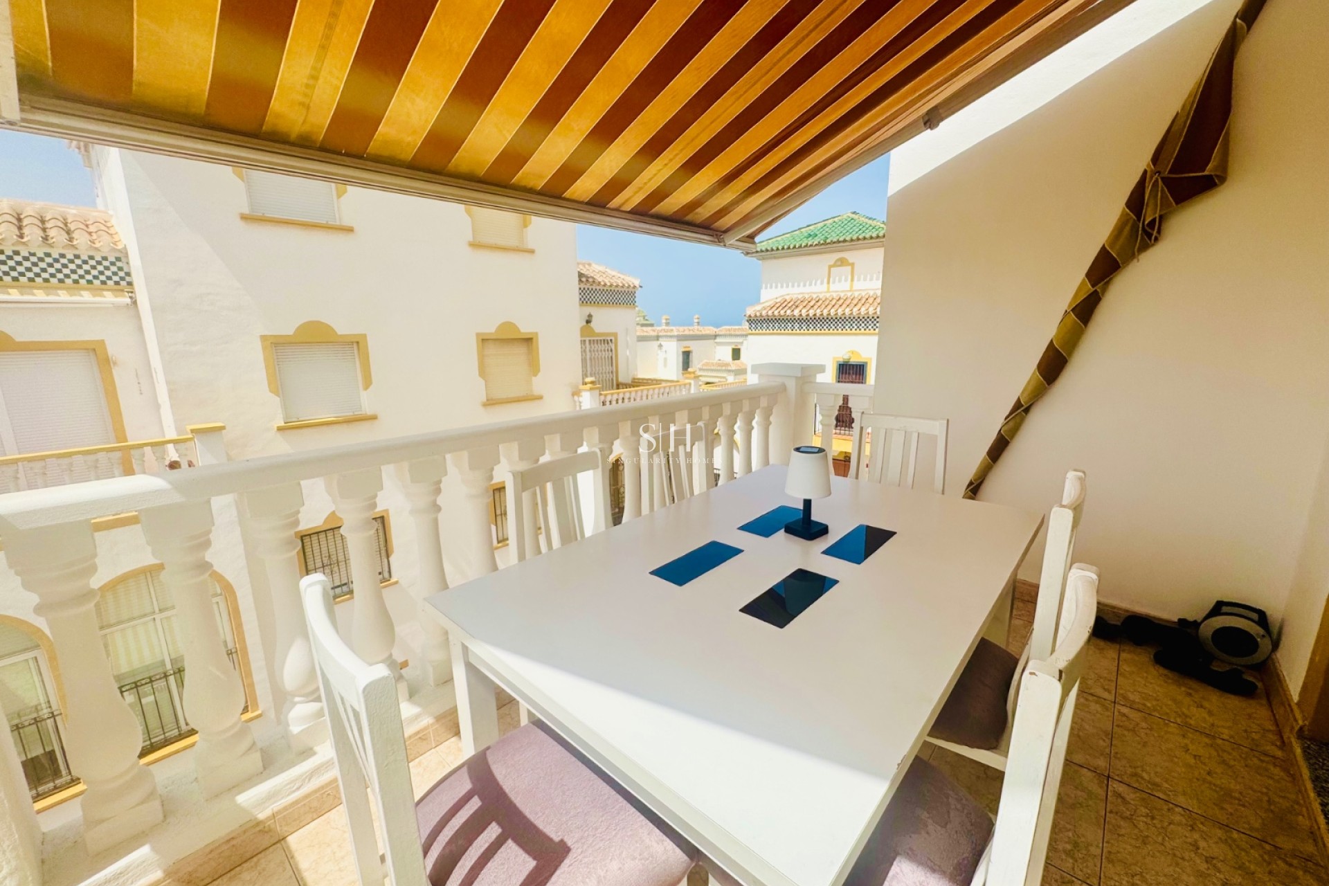 Odsprzedaż - Mieszkanie w bloku - Torrevieja - La Mata