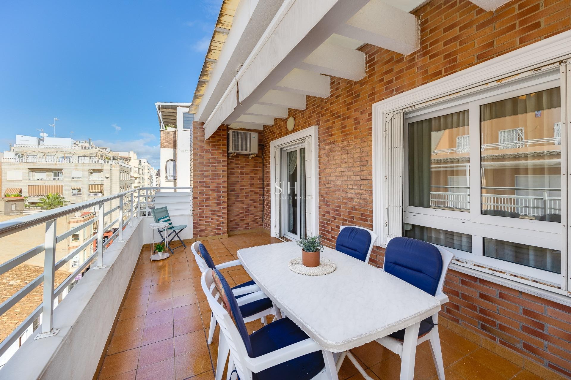 Odsprzedaż - Mieszkanie w bloku - Torrevieja - Paseo Maritimo