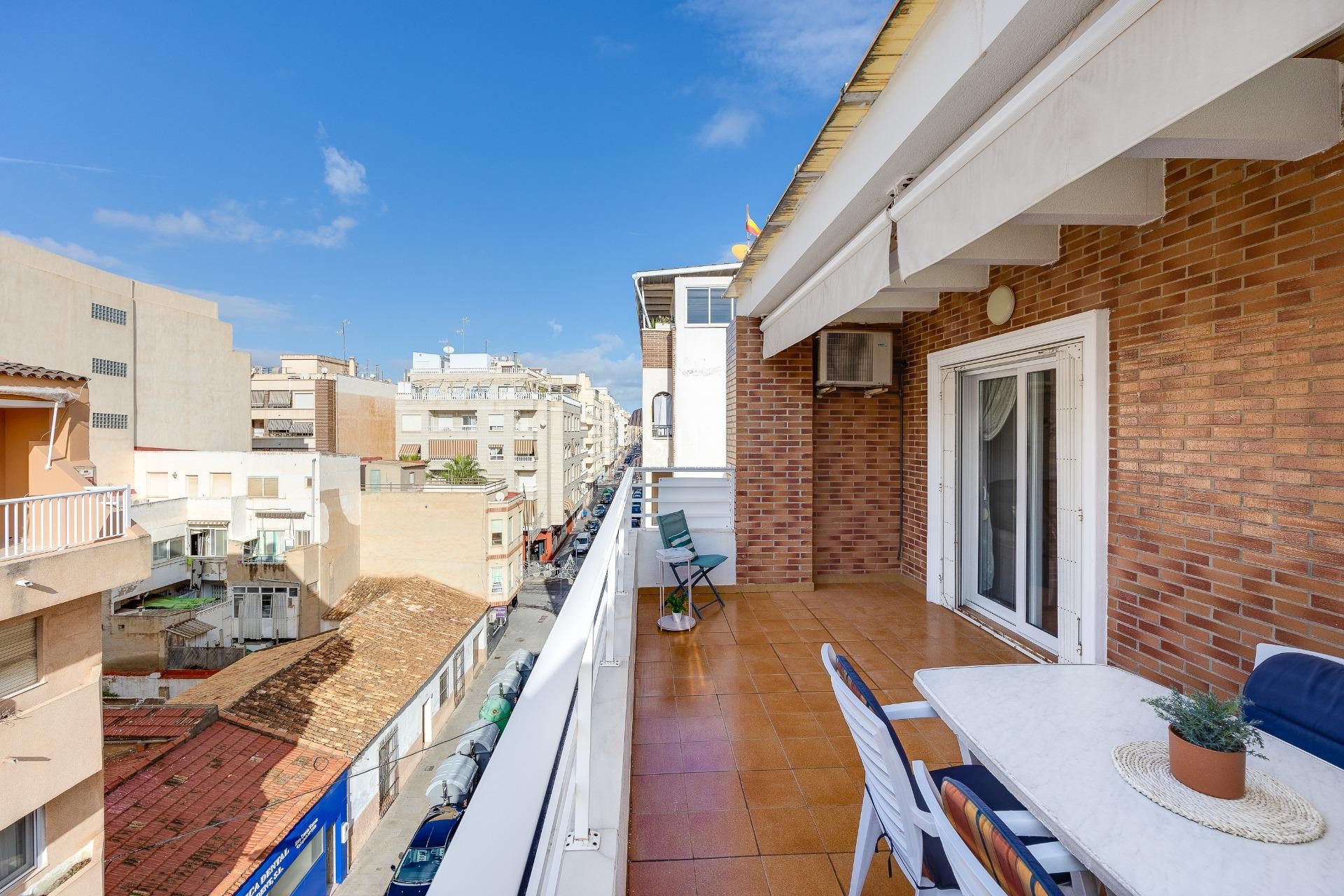 Odsprzedaż - Mieszkanie w bloku - Torrevieja - Paseo Maritimo