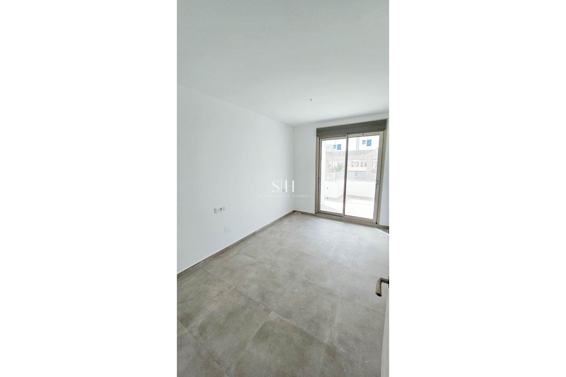Odsprzedaż - Mieszkanie w bloku - Torrevieja - Paseo Maritimo