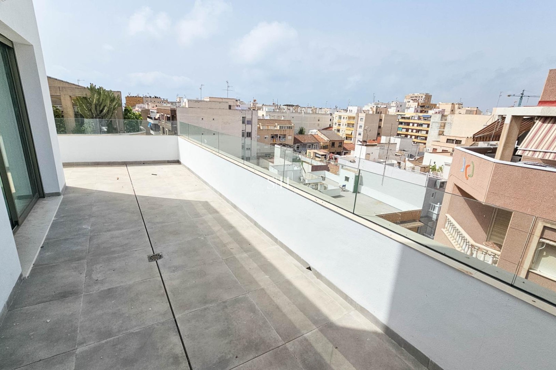 Odsprzedaż - Mieszkanie w bloku - Torrevieja - Paseo Maritimo