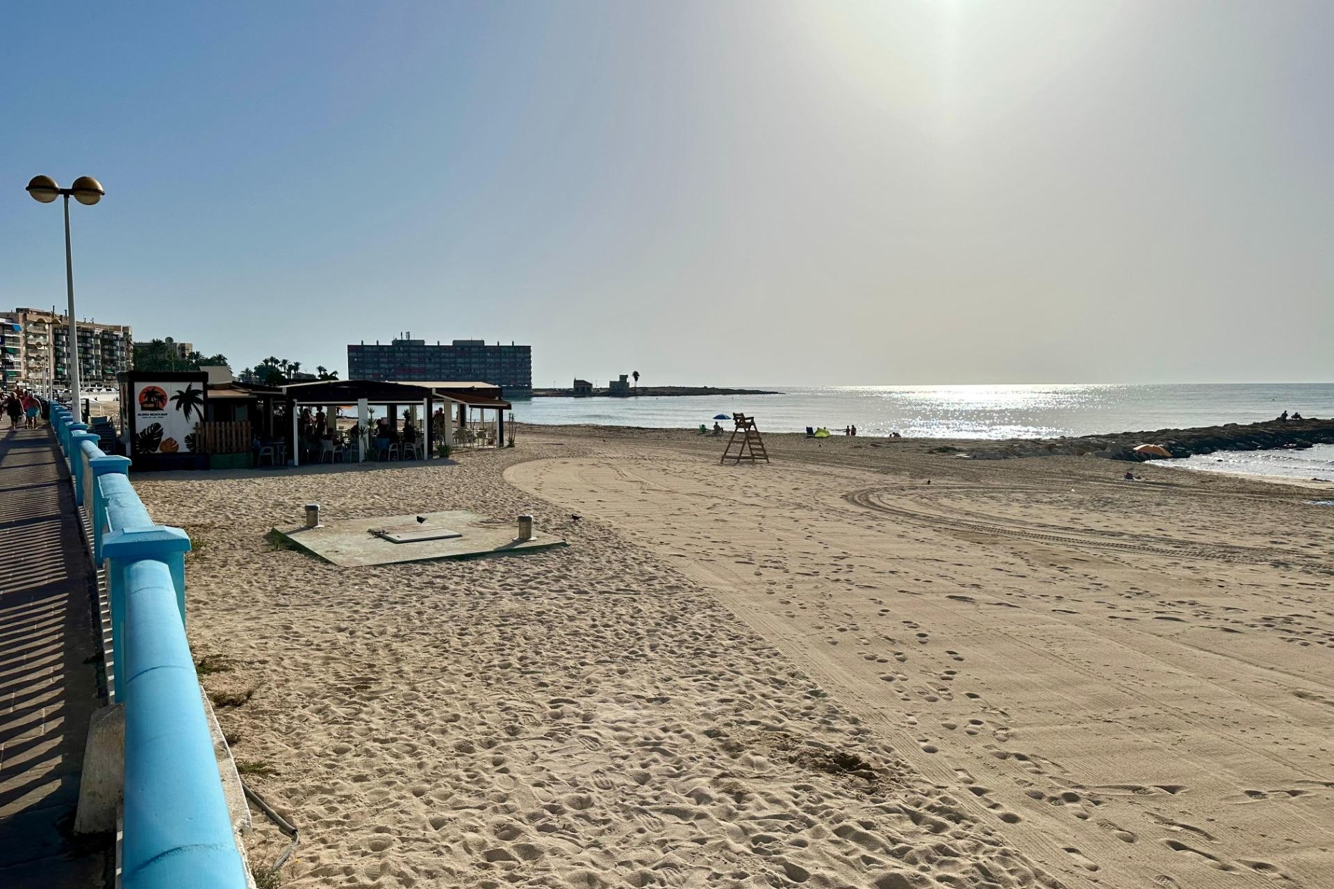 Odsprzedaż - Mieszkanie w bloku - Torrevieja - Playa de los Locos