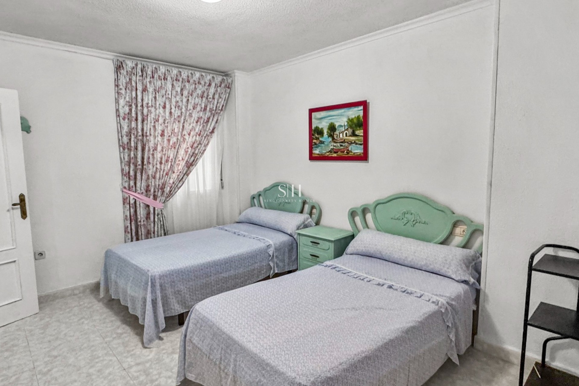 Odsprzedaż - Mieszkanie w bloku - Torrevieja - Playa de los Locos