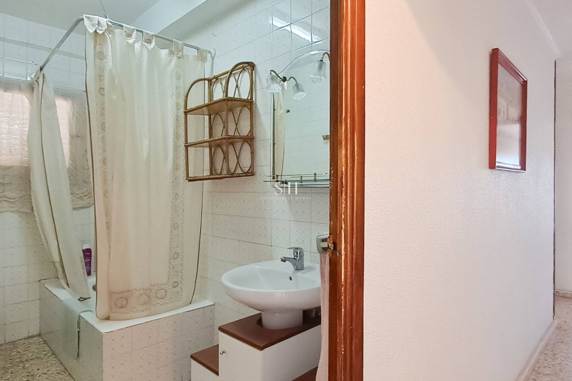 Odsprzedaż - Mieszkanie w bloku - Torrevieja - Playa De Los Naufragos