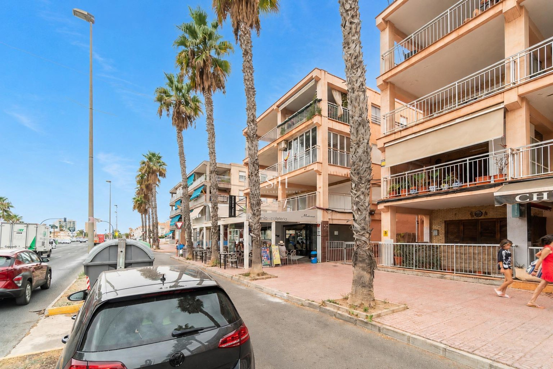 Odsprzedaż - Mieszkanie w bloku - Torrevieja - Playa de los Naufragos