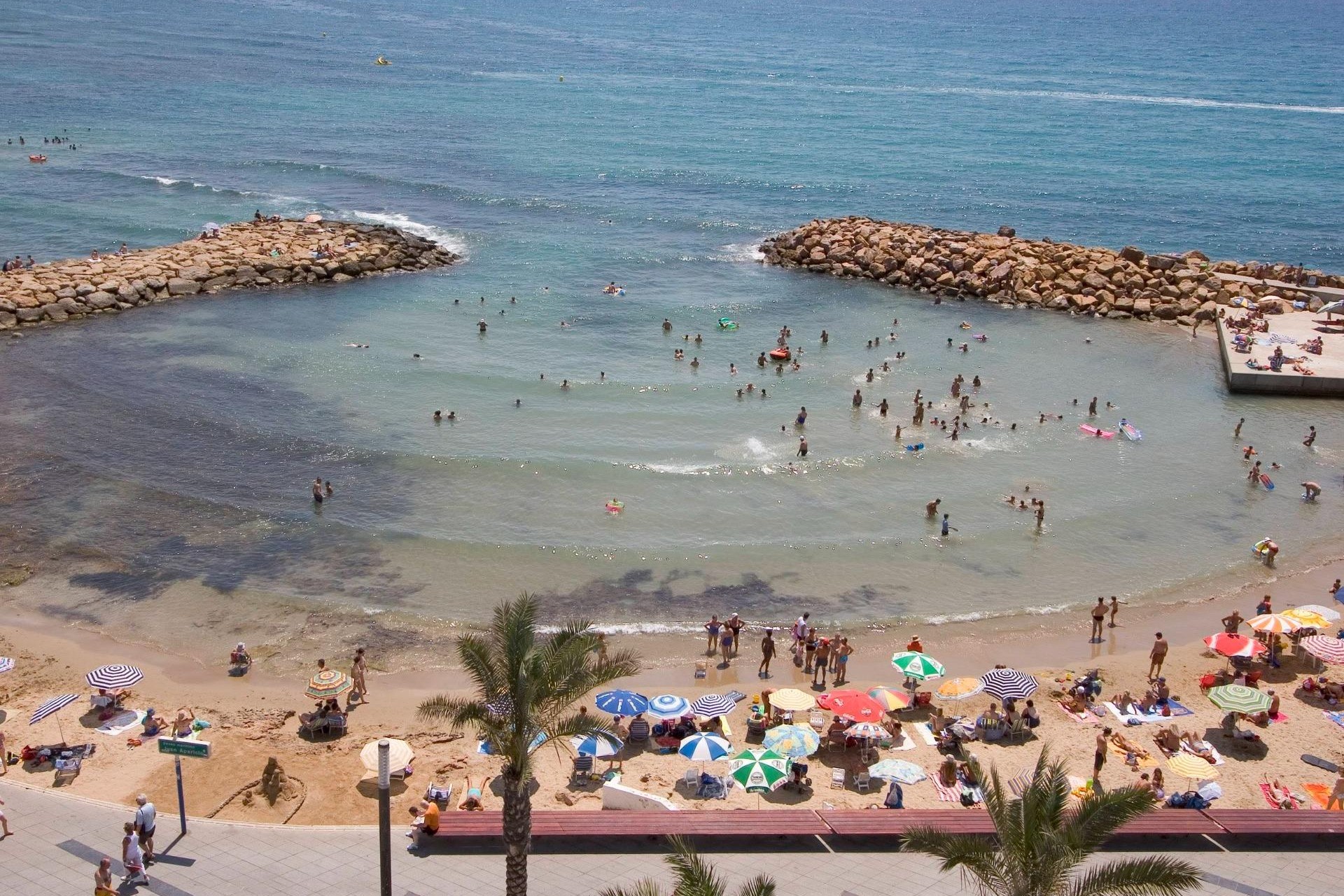 Odsprzedaż - Mieszkanie w bloku - Torrevieja - Playa del Cura