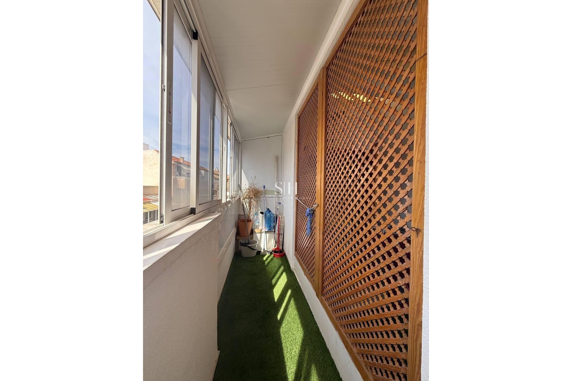 Odsprzedaż - Mieszkanie w bloku - Torrevieja - Playa del Cura