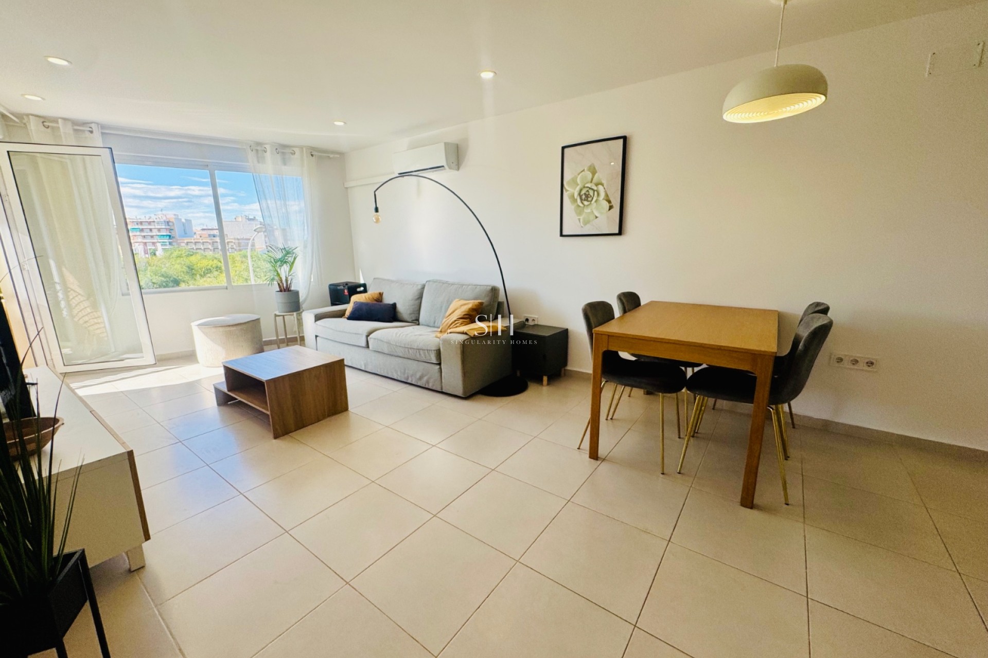 Odsprzedaż - Mieszkanie w bloku - Torrevieja - Puerto