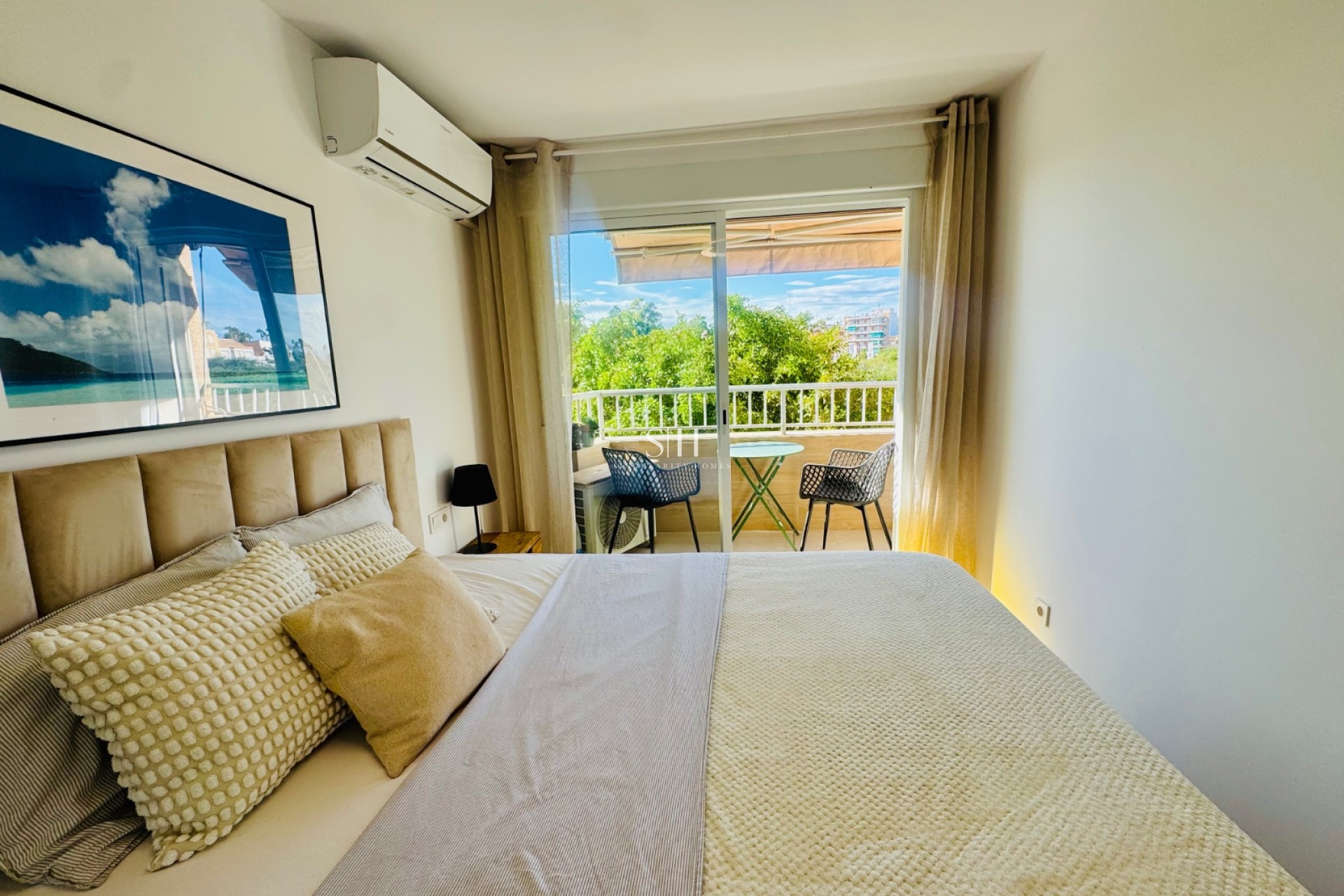 Odsprzedaż - Mieszkanie w bloku - Torrevieja - Puerto