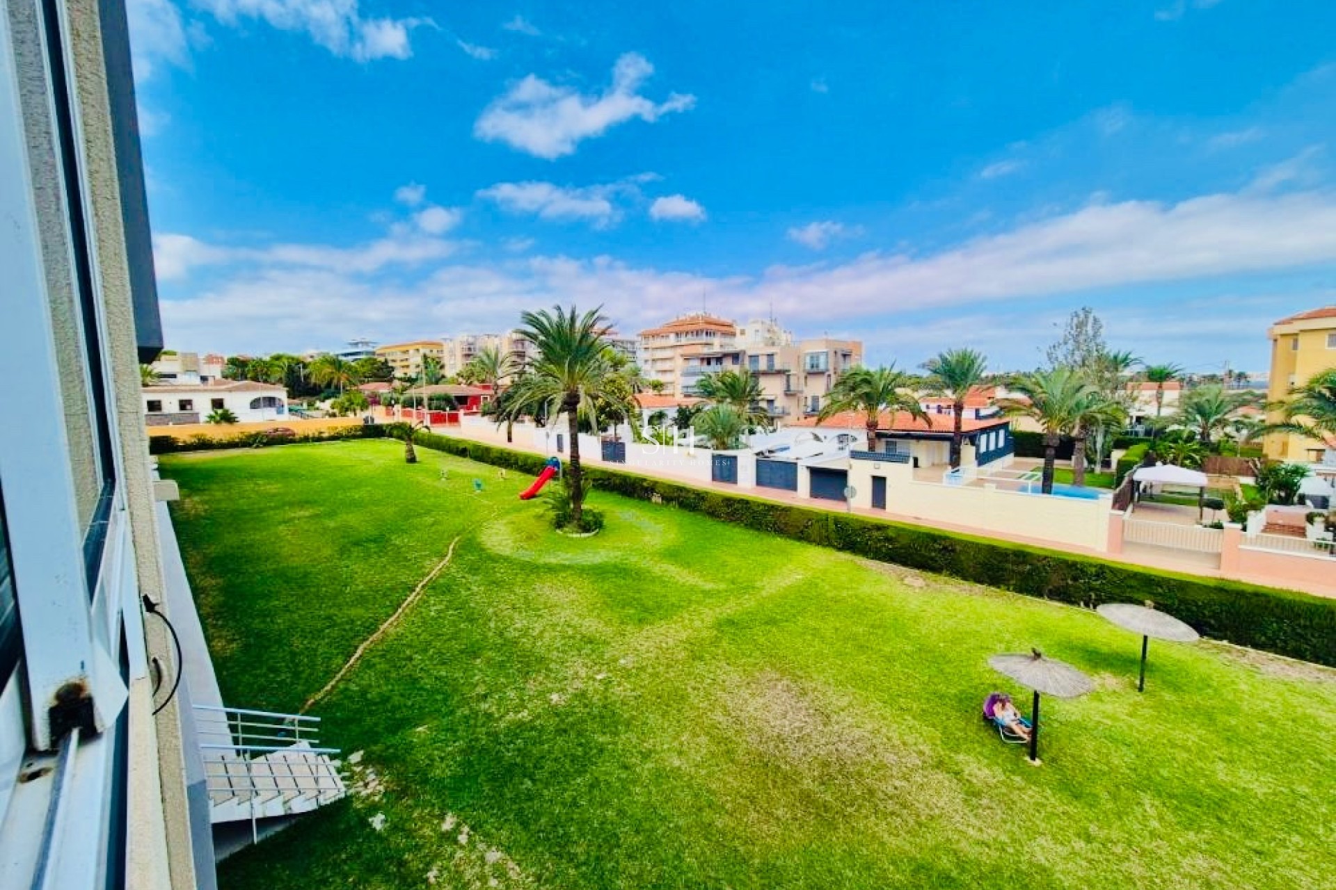 Odsprzedaż - Mieszkanie w bloku - Torrevieja - Punta prima