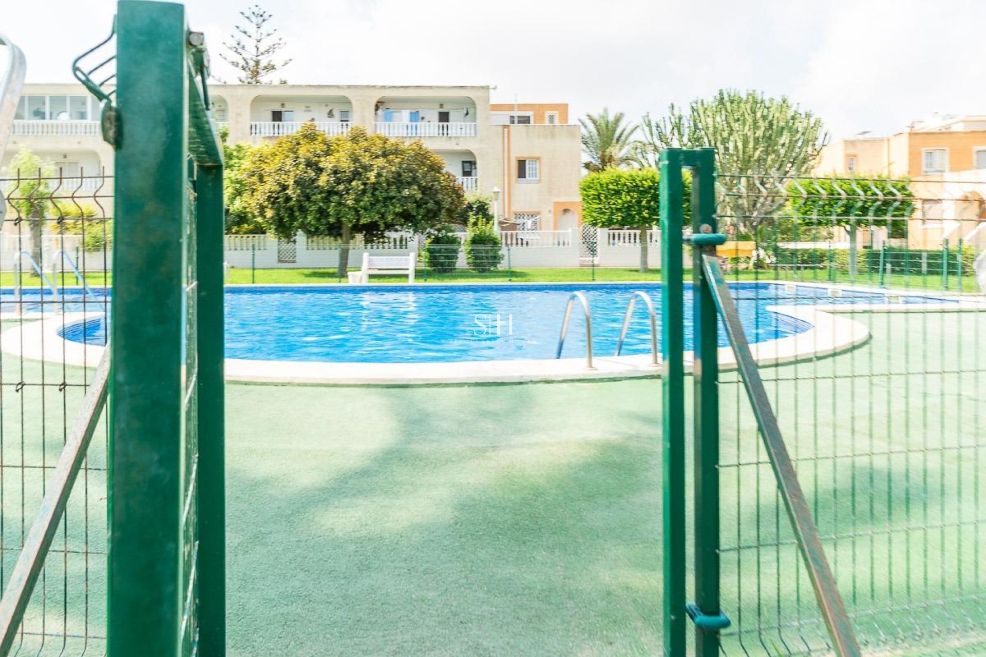 Odsprzedaż - Mieszkanie w bloku - Torrevieja - Torreblanca
