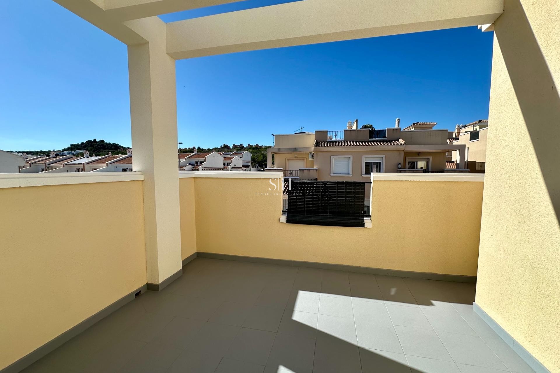 Odsprzedaż - Semi - San Miguel de Salinas - Residencial los flamencos