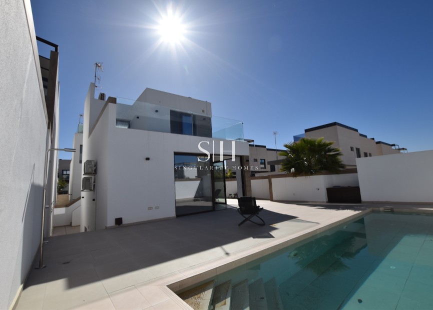 Odsprzedaż - Villa - Benijofar - Costa Blanca
