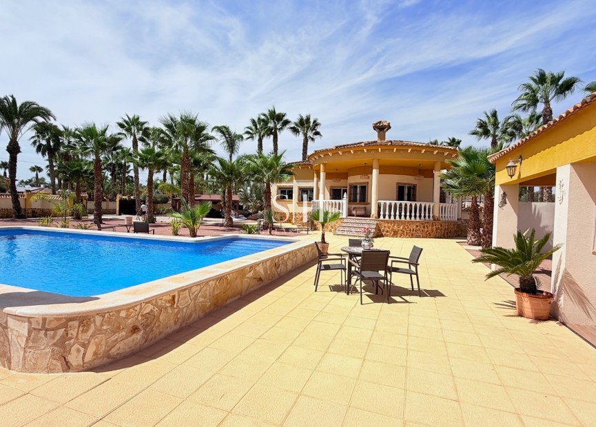 Odsprzedaż - Villa - Catral - Costa Blanca