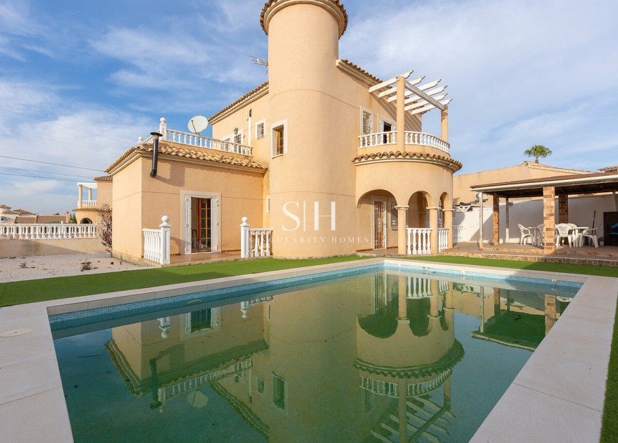 Odsprzedaż - Villa - Ciudad Quesada