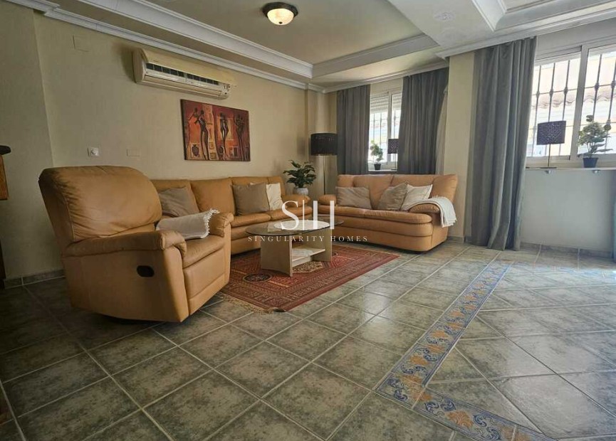 Odsprzedaż - Villa - Guardamar del Segura - Campomar