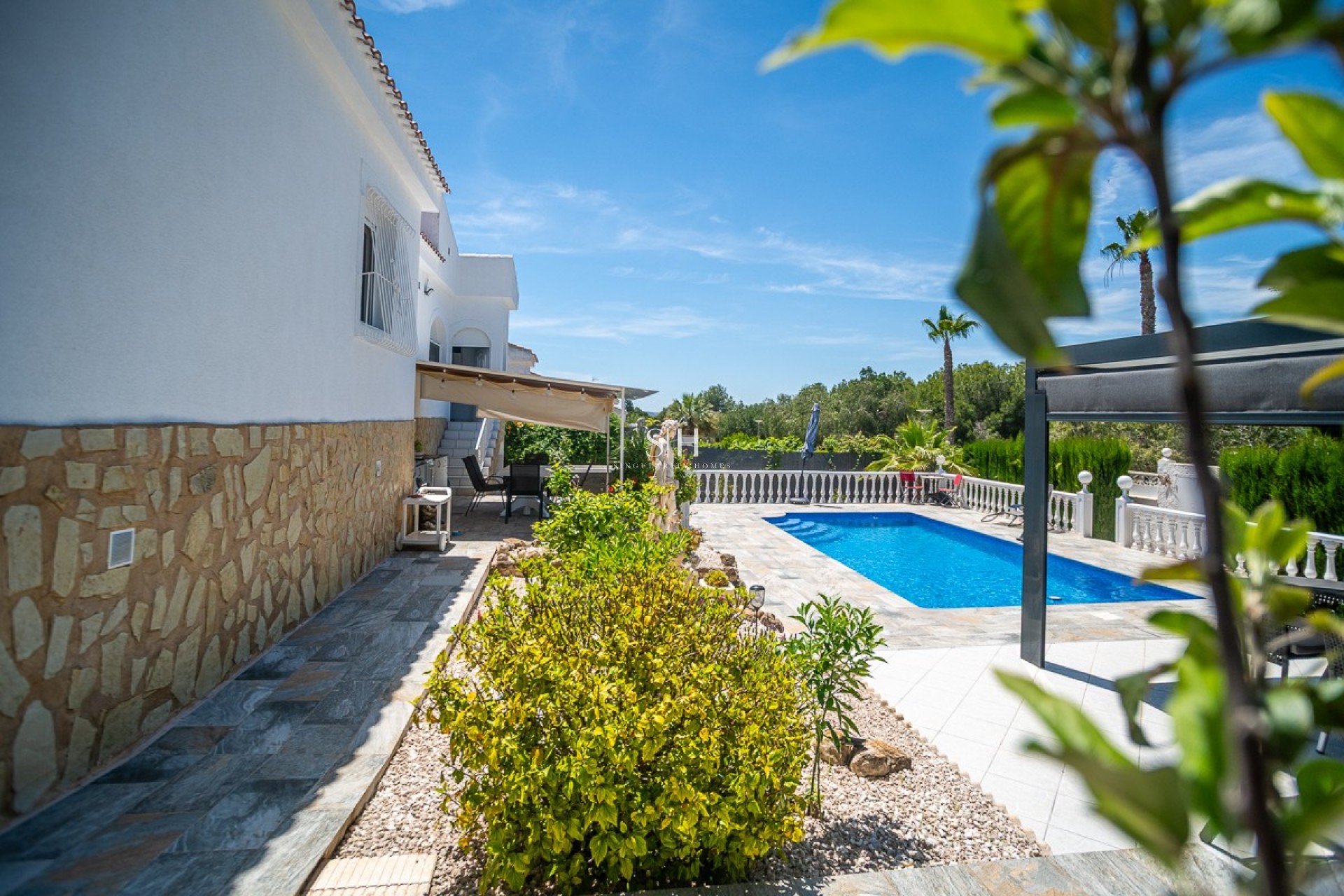 Odsprzedaż - Villa - La marina - Costa Blanca