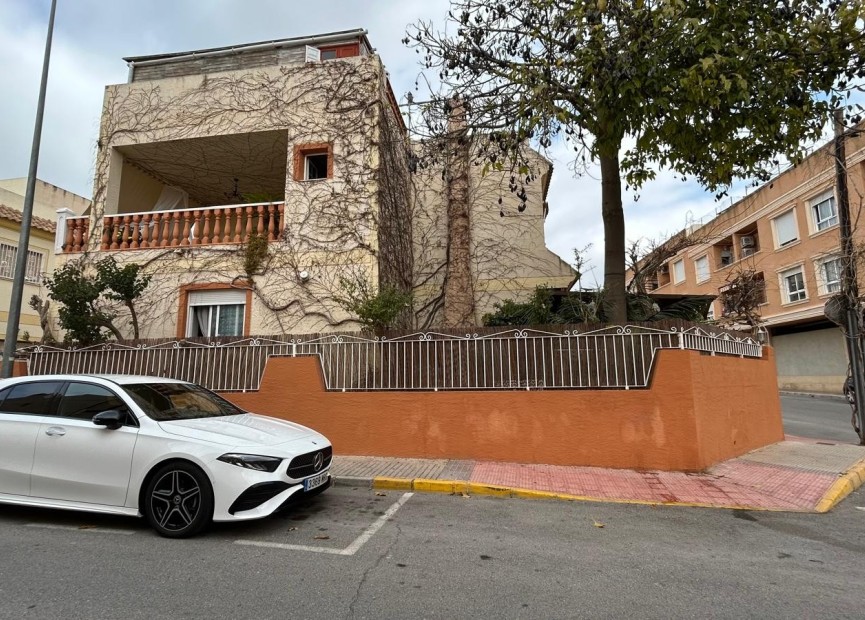 Odsprzedaż - Villa - Los Montesinos - Costa Blanca