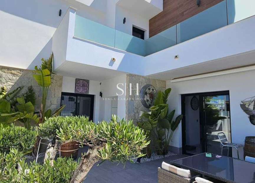 Odsprzedaż - Villa - Los Montesinos - Costa Blanca