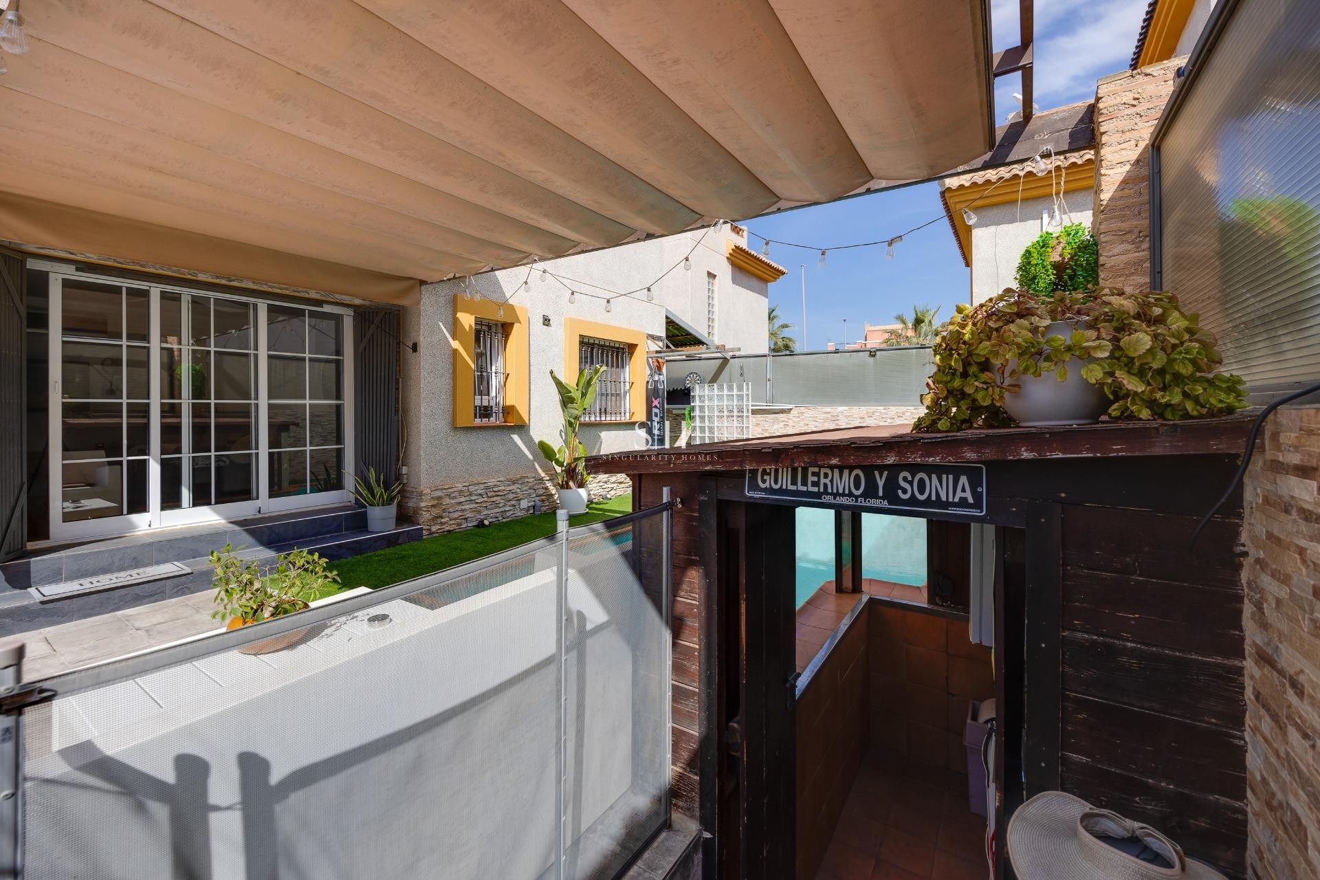 Odsprzedaż - Villa - Los Montesinos - La Herrada