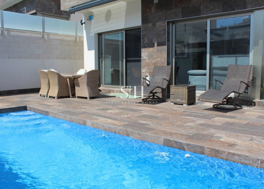 Odsprzedaż - Villa - Orihuela Costa - Costa Blanca