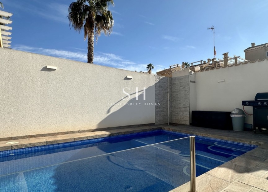 Odsprzedaż - Villa - Orihuela Costa - Costa Blanca