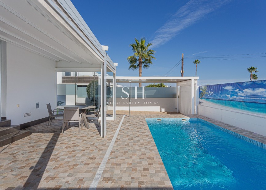 Odsprzedaż - Villa - Orihuela Costa - Costa Blanca