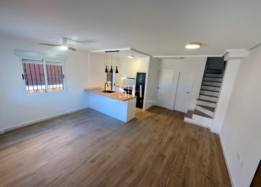 Odsprzedaż - Villa - Orihuela Costa - Costa Blanca