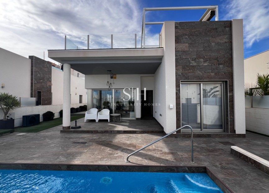 Odsprzedaż - Villa - Orihuela Costa - Costa Blanca