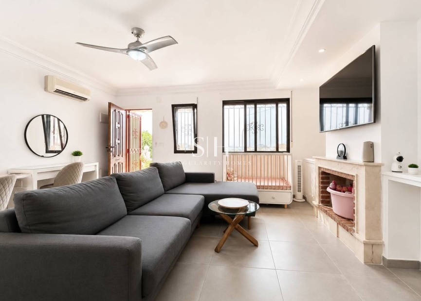Odsprzedaż - Villa - Orihuela Costa - Costa Blanca