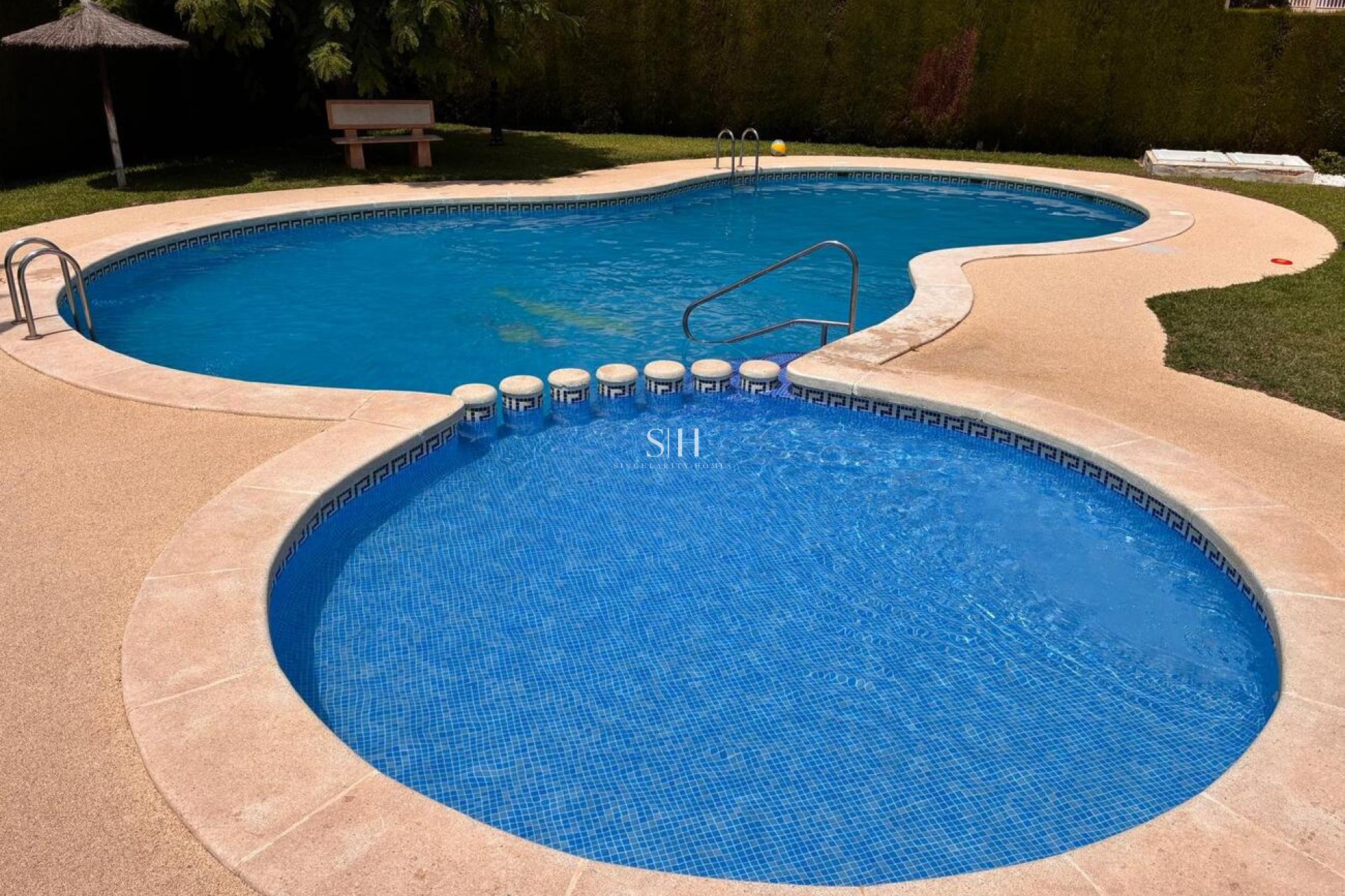 Odsprzedaż - Villa - Orihuela Costa - Costa Blanca