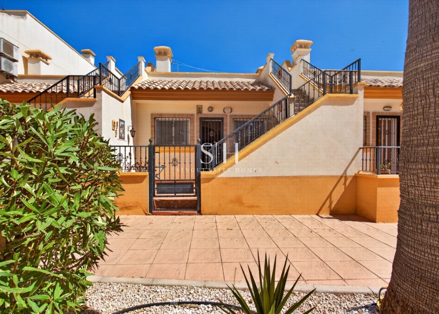 Odsprzedaż - Villa - Orihuela Costa - Costa Blanca