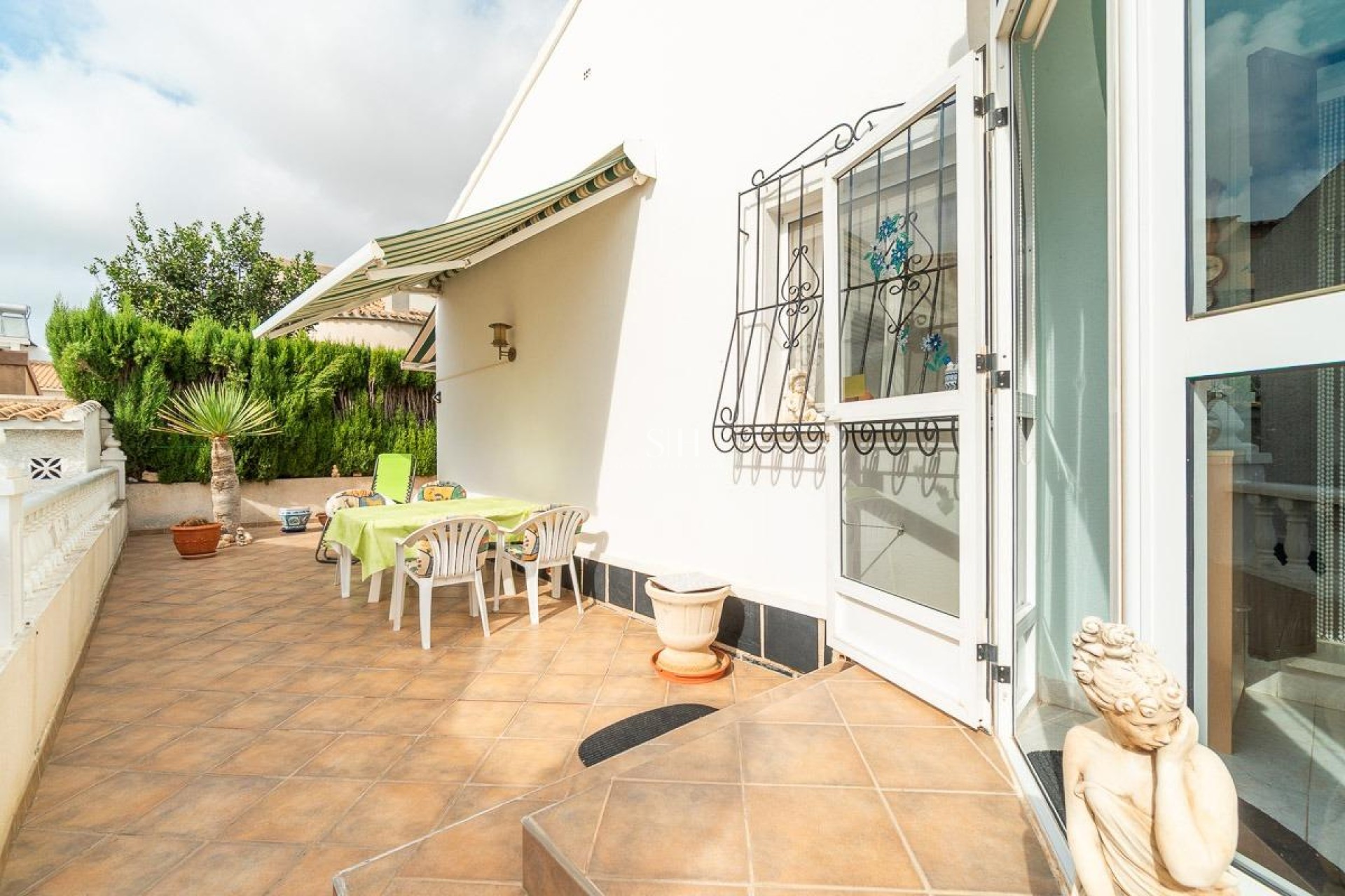 Odsprzedaż - Villa - Orihuela Costa - La Florida