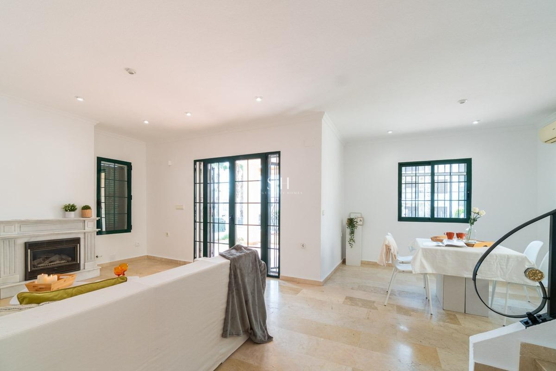 Odsprzedaż - Villa - Orihuela Costa - Las Filipinas