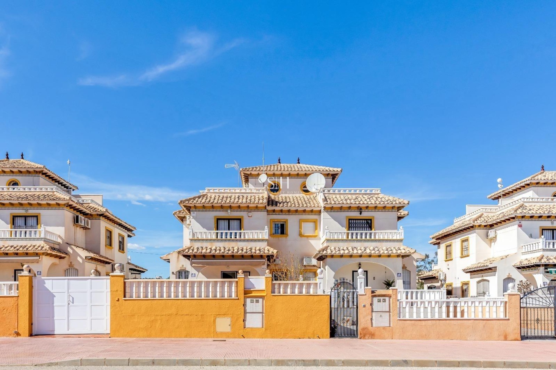 Odsprzedaż - Villa - Orihuela Costa - Lomas de Cabo Roig