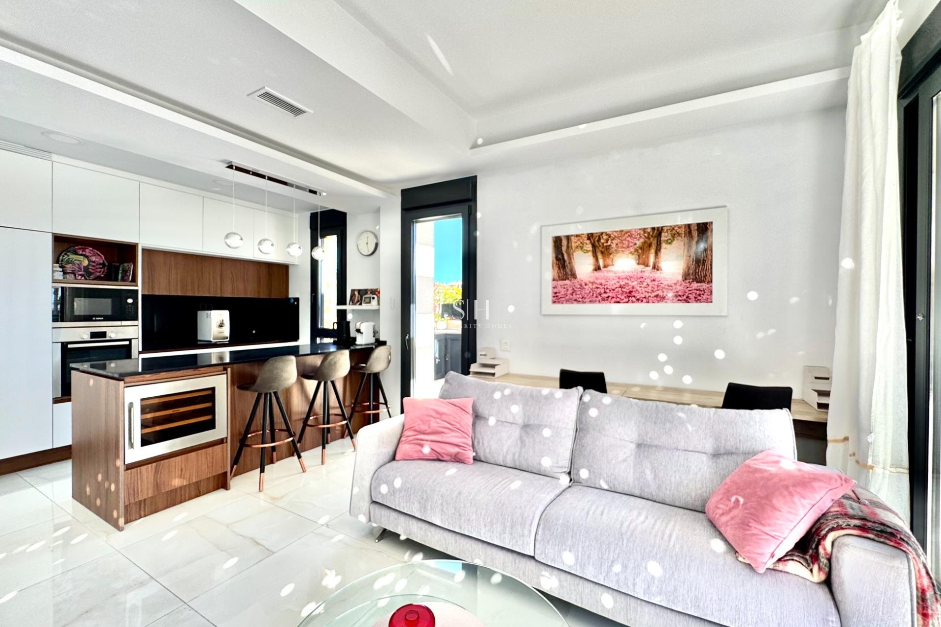 Odsprzedaż - Villa - Orihuela Costa - Lomas de Cabo Roig