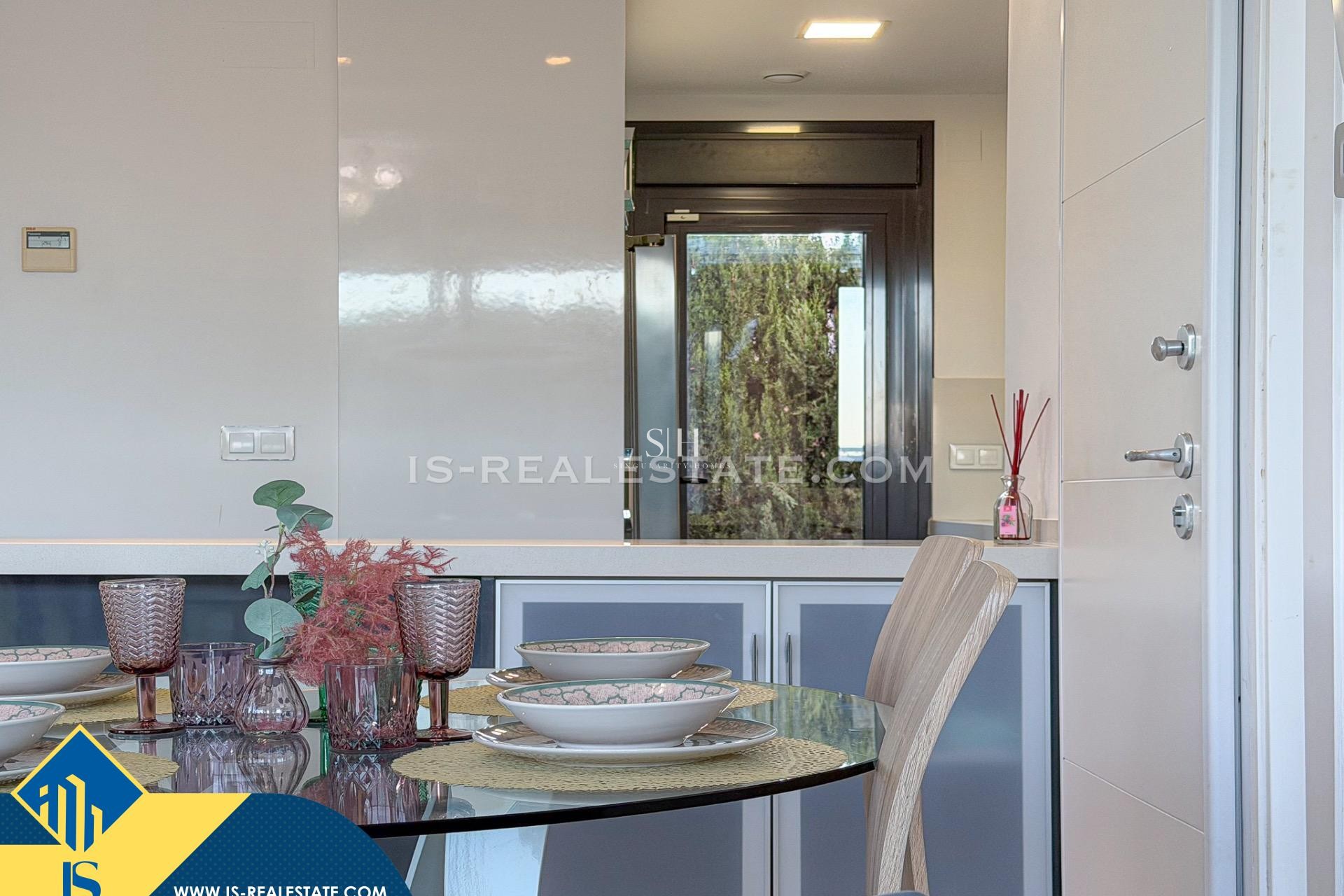 Odsprzedaż - Villa - Orihuela Costa - Lomas de Cabo Roig
