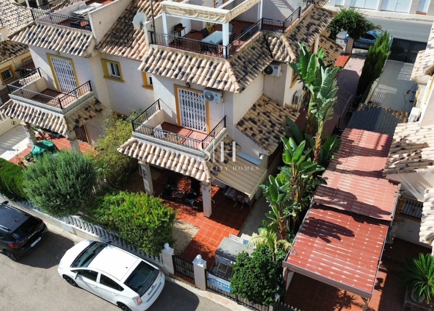 Odsprzedaż - Villa - Orihuela Costa - Lomas de Caboroig
